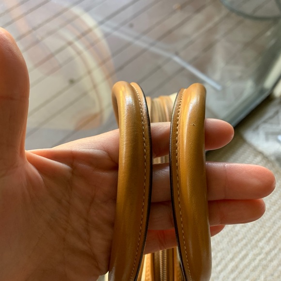 Vintage Authentic Gucci handbag - Picture 8 of 9